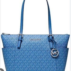 NWT Michael Kors Heritage Blue Jet Set Tote